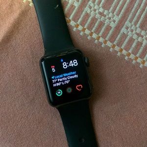 Apple Watch Series 3 GPS with Charger *PLEASE READ DESCRIPTION*